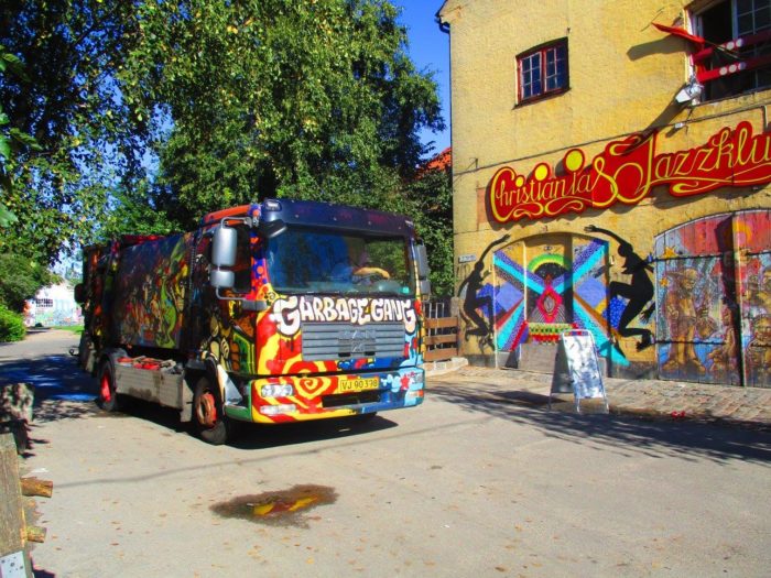 Camión recolector basura Christiania Curiosidades Copenhagen